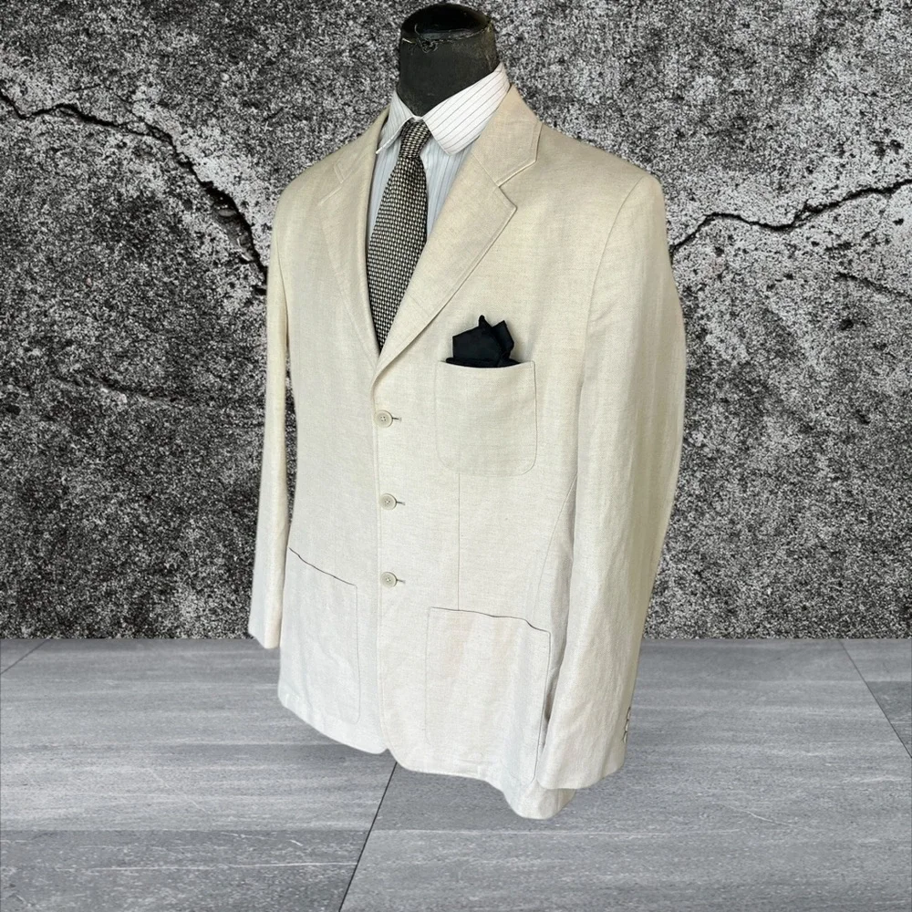 Structure Cream Sport Coat with Refined Tailoring☑️